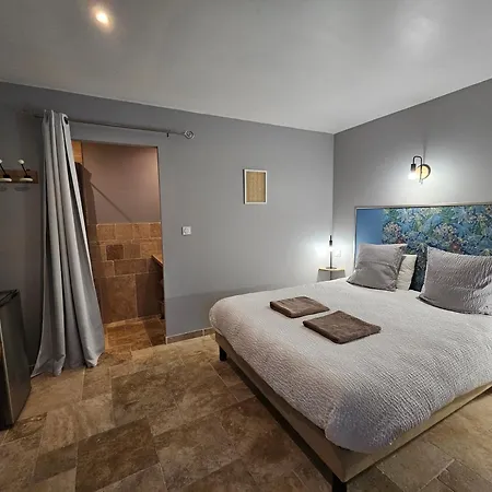 La Fontaine De Rocoule Guest house